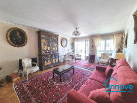 
                                                                                        Vente
                                                                                         Rive-Droite, grand 2 pièces avec balcon