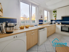 
                                                                                        Vente
                                                                                         Rive-Droite Grand appartement familial 5 chambres !