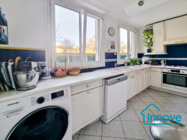 
                                                                                        Vente
                                                                                         Rive-Droite Grand appartement familial 5 chambres !