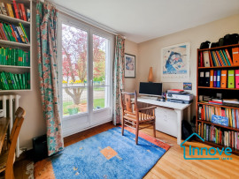 
                                                                                        Vente
                                                                                         Rive-Droite Grand appartement familial 5 chambres !