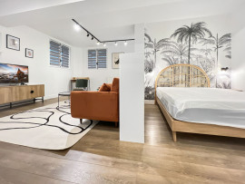 
                                                                                        Location
                                                                                         Rolland Garros, Studio meublé 42m²