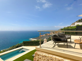 Vente
Roquebrune-Cap-Martin- Magnifique maison 4 pièces de 111m2 entièrement rénové avec piscine privative