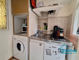 
                                                                                        Vente
                                                                                         Rue d'Armaillé - 17ème : Studio traversant, ultra-fonctionnel