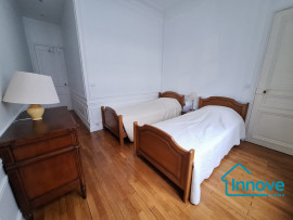 Location
Rue de l'Université 7ème arrondissement : Appartement meubl?