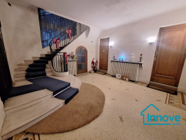 Location
Rue de l'Université 7ème arrondissement : Appartement meubl?