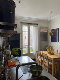 
                                                                                        Location
                                                                                         Saint-Denis Appartement meublé de 3 pièces