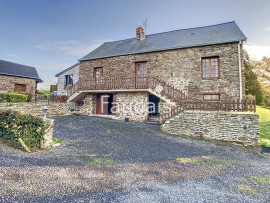 
                                                                                        Vente
                                                                                         SAINT-GEORGES MONTCOCQ, Maison en pierre 