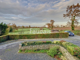 
                                                                                        Vente
                                                                                         SAINT-GEORGES MONTCOCQ, Maison en pierre 