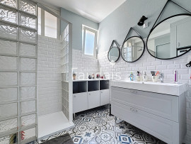 
                                                                                        Vente
                                                                                         SAINT-LO appartement 3 chambres dans le centre ville 