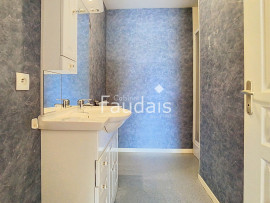 
                                                                                        Vente
                                                                                         SAINT LO Centre ville