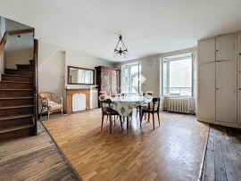 
                                                                                        Vente
                                                                                         Saint Lô - Ensemble immobilier 157 m2 centre ville 