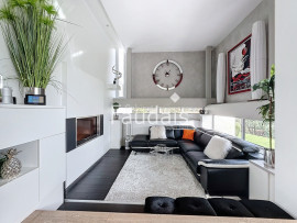 
                                                                                        Vente
                                                                                          SAINT LO maison d'architecte.