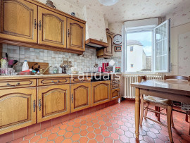 
                                                                                        Vente
                                                                                         SAINT-LO - Maison de ville quartier SUD avec jardin, garage 