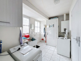 
                                                                                        Vente
                                                                                         SAINT-LO - Maison de ville quartier SUD avec jardin, garage 