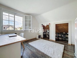 
                                                                                        Vente
                                                                                          Saint-Lô - Maison familiale - sous-sol complet -  proche li