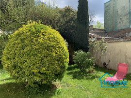 
                                                                                        Location
                                                                                         Saint-Louis, studio au calme de 24 m2