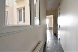 
                                                                                        Vente
                                                                                         SAINTE PERINE - 2 PIECES LUMINEUX ET CALME