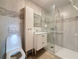 
                                                                                        Vente
                                                                                         SAINTE-SUZANNE SUR VIRE, Maison en pierre avec vie de plain-