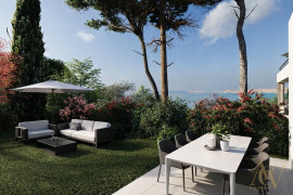 
                                                                                        Vente
                                                                                         SANARY– Appartement 4 pièces d’exception face à la mer