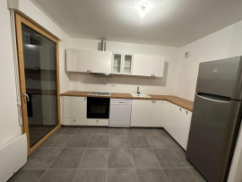 
                                                                                        Location
                                                                                         semi meublée neuf-4 pièces 90m2 - 70m2 Terrace