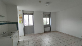 
                                                                                        Location
                                                                                         Situé à 10 mn du centre de Nevers