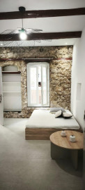 
                                                                                        Location
                                                                                         Situé dans le quartier très sympa de Vauban.
