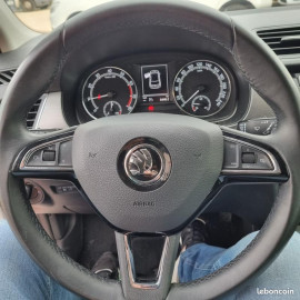 Voiture
Skoda Fabia 1.0 TSI - 12V TURBO