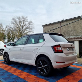 Voiture
Skoda Fabia 1.0 TSI - 12V TURBO