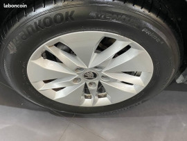 Voiture
Skoda Octavia Break COMBI 2.0 TDI 115 CV AMBITION PLUS /CAM/CAR PLAY/FULL LED /OPTIONS