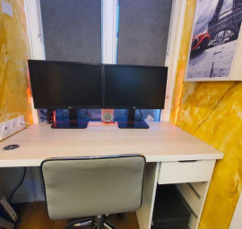 
                                                                                        Location
                                                                                         Somptueux Studio Meublé et Climatisé - Haute Stand