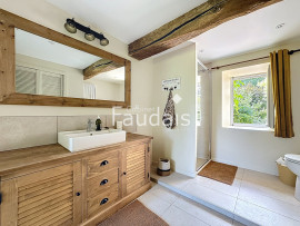 
                                                                                        Vente
                                                                                         Soulles -maison de charme en pierre de 167 m2 avec vie de pl