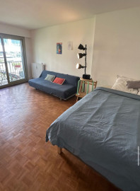 
                                                                                        Location
                                                                                         Sous Loue studio Paris 10e - juin à dec (loyer tout inclus)