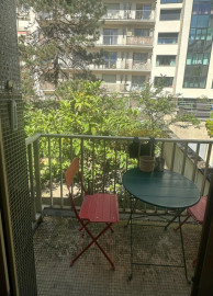 
                                                                                        Location
                                                                                         Sous Loue studio Paris 10e - juin à dec (loyer tout inclus)