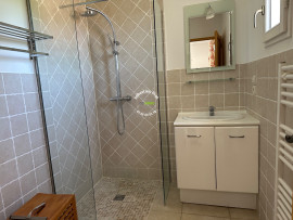 
                                                                                        Vente
                                                                                         Spacieuse demeure de 9 pièces, 235m²
