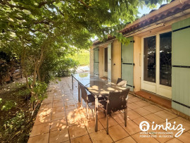 
                                                                                        Vente
                                                                                         Spacieuse villa familiale avec piscine et garage