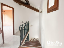 
                                                                                        Vente
                                                                                         Spacieuse villa familiale avec piscine et garage