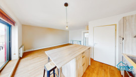 
                                                                                        Vente
                                                                                         Spacieux 2 pièces 75014 - 51 m²