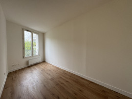 
                                                                                        Location
                                                                                         Spacieux 5 pièces meublé Pour colocation