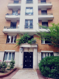 
                                                                                        Location
                                                                                         Spacieux appart à partager à 4 étudiants.