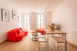 Location
Spacieux appartement rénové deux chambres (loyer tout inclus)