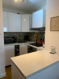 Location
Spacieux & lumineux avec vue dégagée et piscine, sauna, et salle de fitness – 1 chambre,1 salon, équipements premium - Proche Parc (loyer tout inclus)