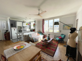 Location
Spacious and Comfortable 3-Room Apartment (loyer tout inclus)