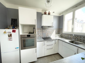 Location
Spacious and Comfortable 3-Room Apartment (loyer tout inclus)