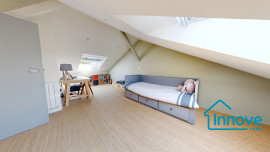
                                                                                        Vente
                                                                                         Square Jean Houdon- Appartement familial 7 pièces - 138 m²