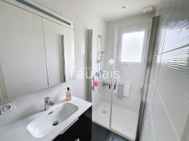 
                                                                                        Vente
                                                                                         St André de l'Epine, maison sur sous sol proche de ST LO