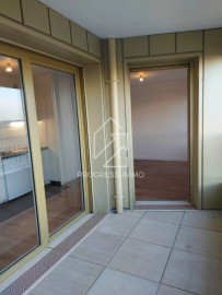 
                                                                                        Location
                                                                                         St Cyr studio de 29,16 m2 avec balcon et parking