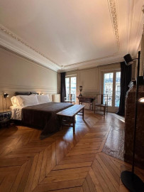 Location
St-Germain-des-Prés (loyer tout inclus)