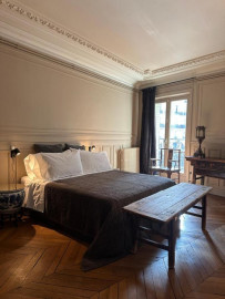Location
St-Germain-des-Prés (loyer tout inclus)