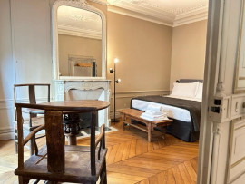 Location
St-Germain-des-Prés (loyer tout inclus)
