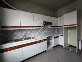 
                                                                                        Vente
                                                                                         St-Maur centre Maison à rénover